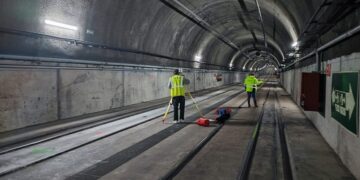 La estación de Luceros del TRAM d'Alacant, cerrada por las obras del nuevo escape ferroviario