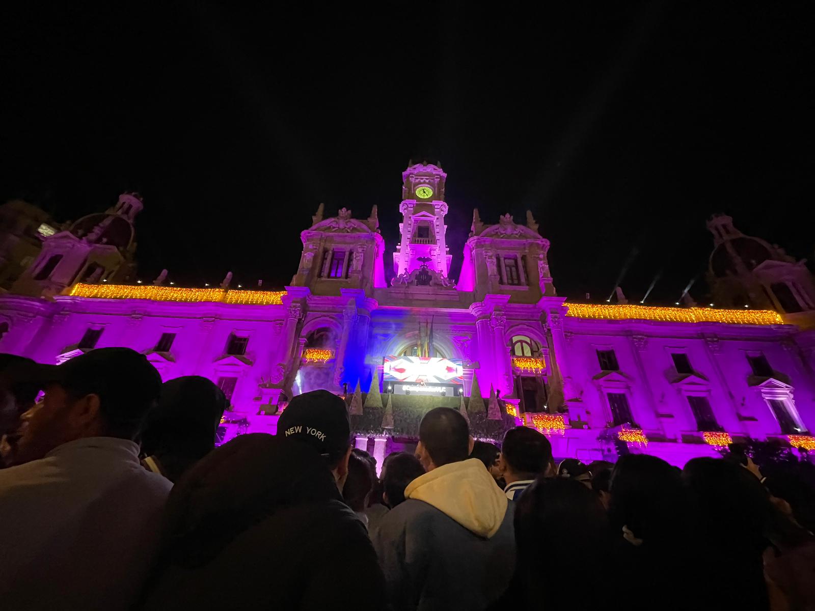 Nochevieja en la Plaza del Ayuntamiento de Valencia Nochevieja en la Plaza del Ayuntamiento de Valencia