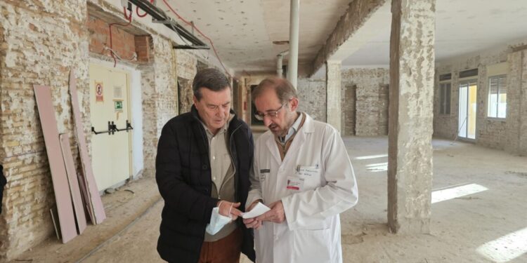 Marciano Gómez visitó el Hospital de la Magdalena de Castellón