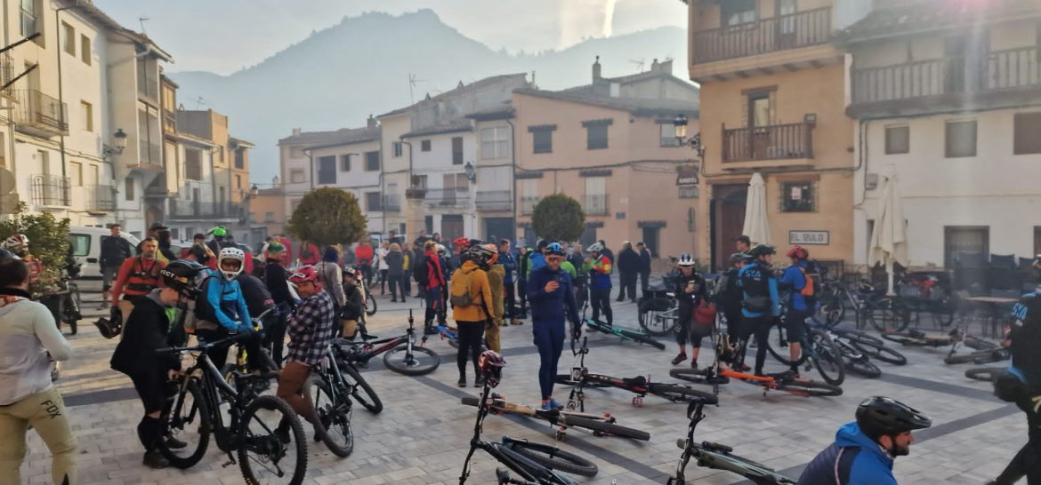 Encuentro de Enduro MTB en Casas Bajas