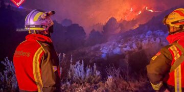Incendio forestal en Confrides