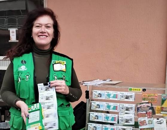 La vendedora de la ONCE Elvira Talens