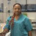 Chrislaine Flore Tchouenteu Fogang, enfermera de de Camerún