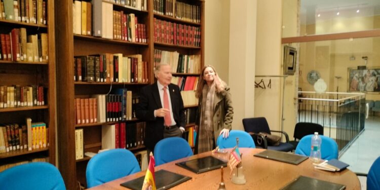 Reunión de la concejal María Ángeles Lerma con José Luis Manglano, decano de la RACV