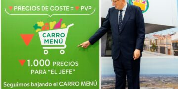 Juan Roig, presidente de Mercadona, tras la celebración de la Rueda de Prensa 2023