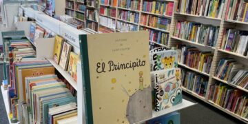 Libros infantiles en la Fnac Valencia