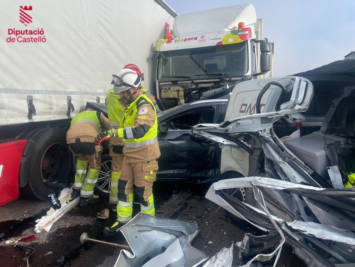Accidente múltiple en la ASP-7 a su paso por Nules