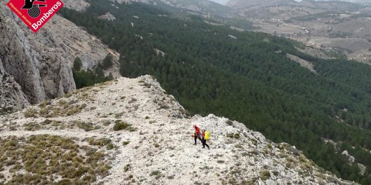 Doble rescate de montaña en Confrides y Benifato