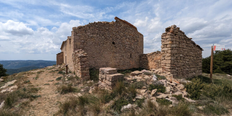 Ermita de Castell de Cabres