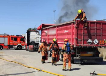 bomberos incendio camión Quart