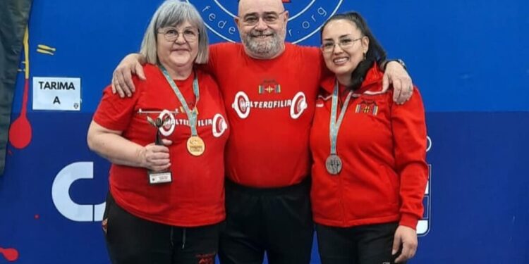 La haltera del Valencia Club de Halterofilia Lina Alvés