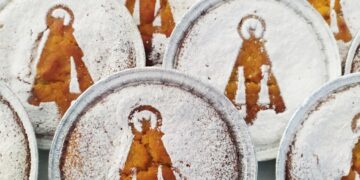 Geperudetes de homenaje a la Virgen de los Desamparados