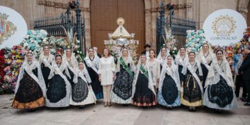 Ofrenda a la Mare de Déu del Lledó en el centenario de su coronación