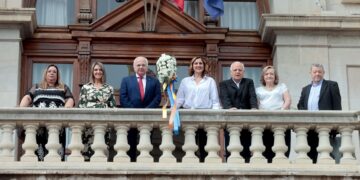 Entrega del Pomell del Corpus al Ayuntamiento de Valencia