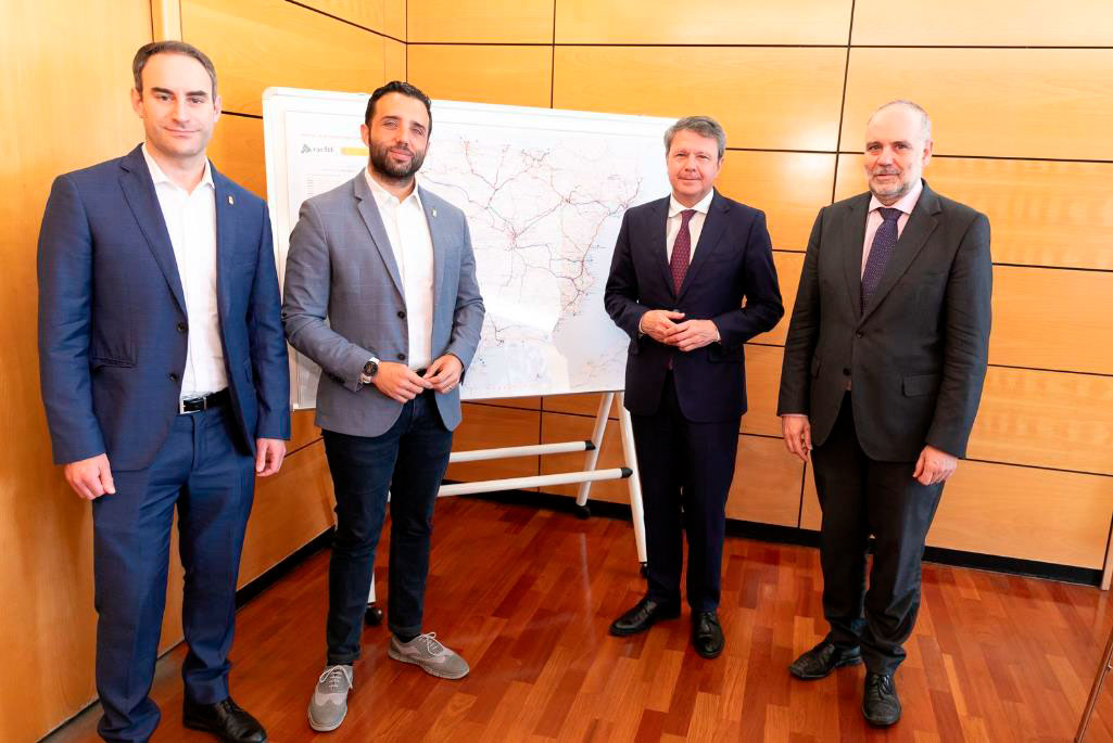 Reunión del alcalde de Sagunto, Darío Moreno, con los responsables del Ministerio