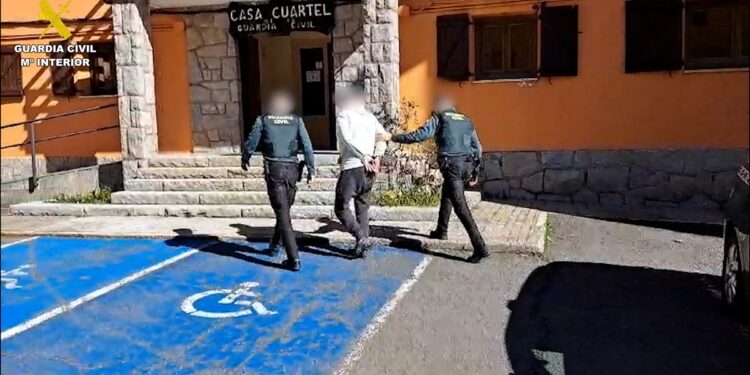 Detención de uno de los estafadores