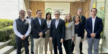 Acuerdo entre AECC y Vithas