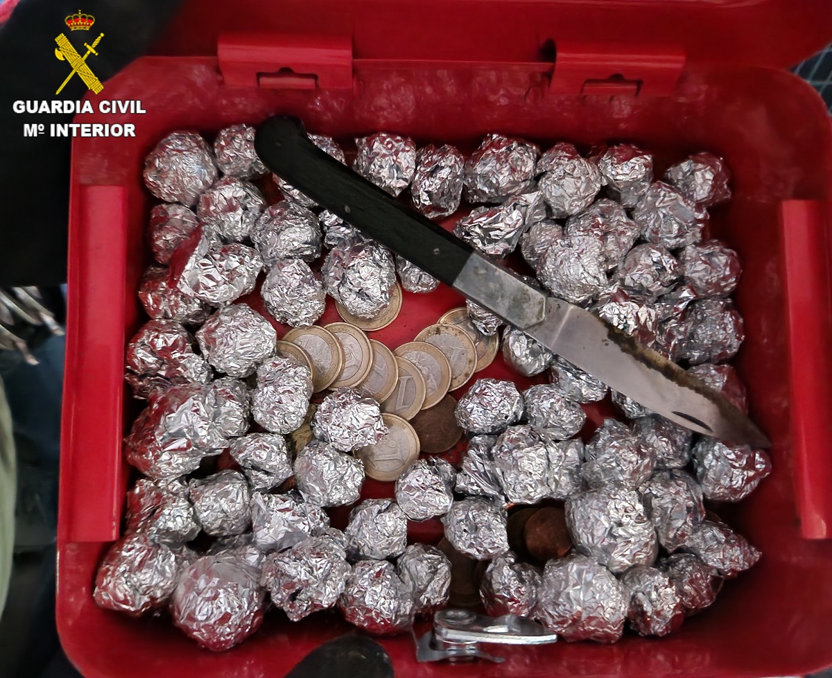 Droga encontrada por los agentes de la Guardia Civil