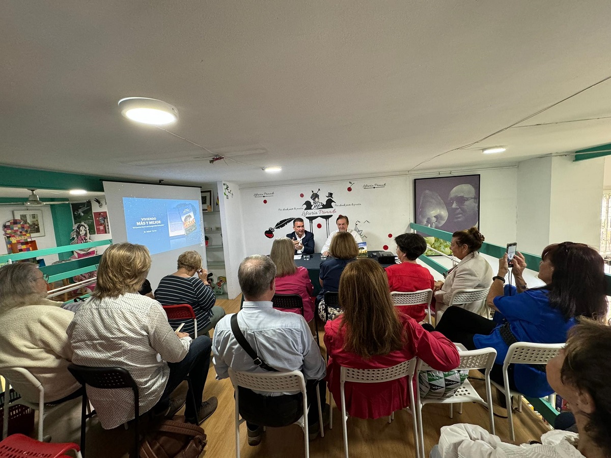 Presentación del libro 'Viviendo más y mejor' del Dr. Rafael Torres