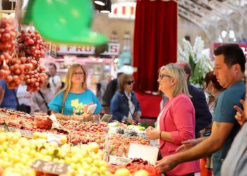 Mamen Peris en el Mercado Central