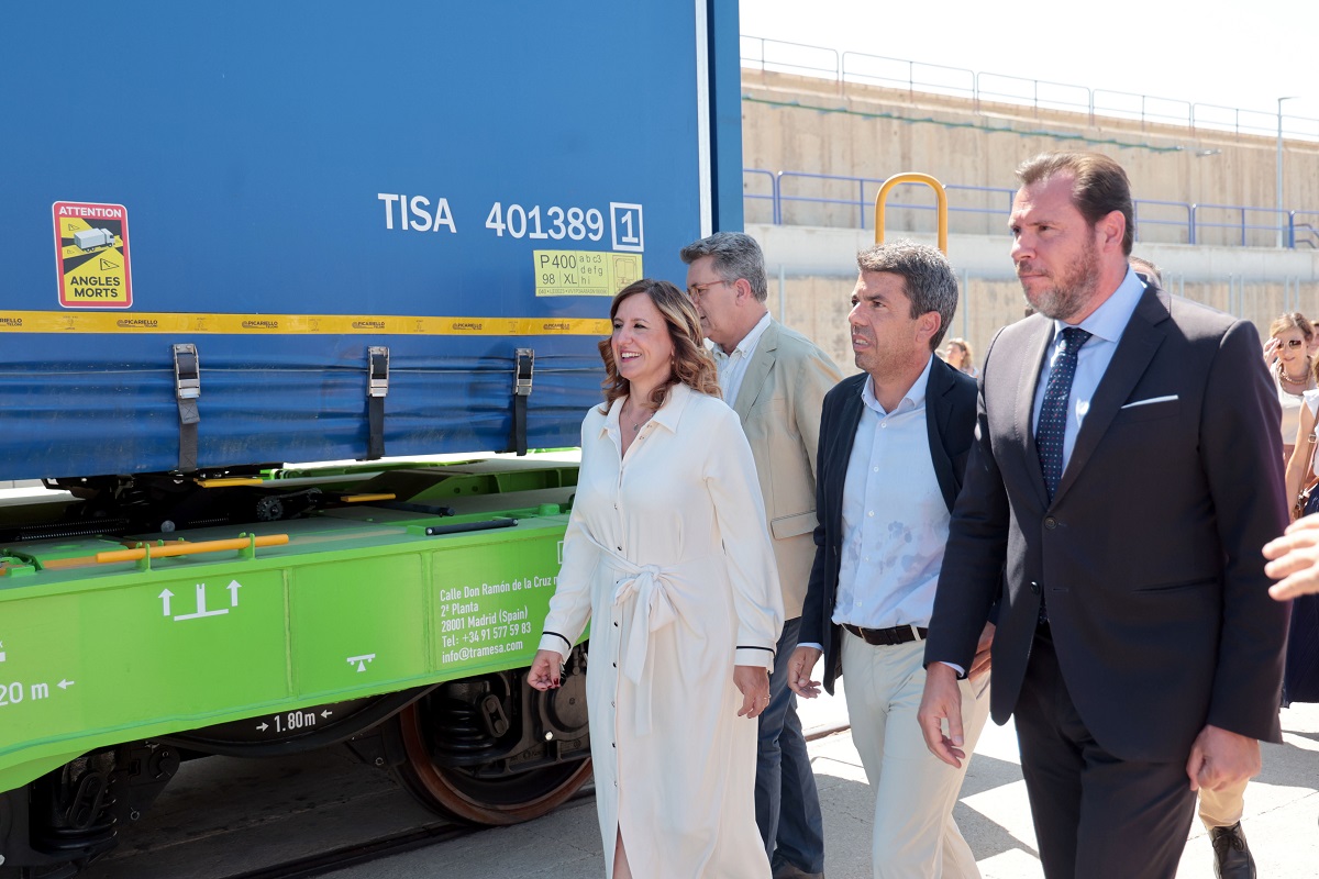La alcaldesa de València. María José Catalá, asiste a la puesta en marcha de la autopista ferroviaria Valencia- Madrid.