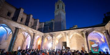 Festival VIPA en el claustro gótico del Centre del Carme