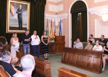 Reunión de Cabañero con los hosteleros para crear la Ruta de l'Esmorzaret