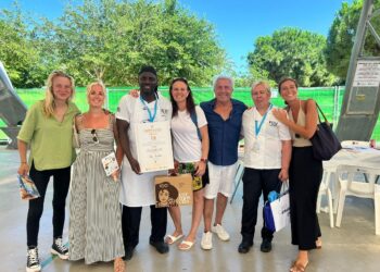 Vlue Arribar Paella Sueca