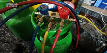 envases de gas licuado, requisados por la Guardia Civil