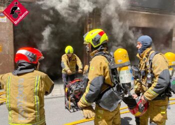 Incendio de un parking subterráneo en Elda