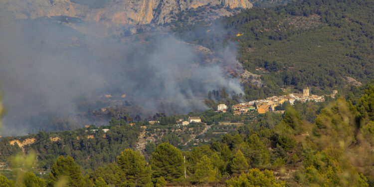 Imagen del reciente incendio en Benasau (Alicante). EFE/ Morell /Archivo