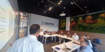 Consejo Asesor de Cetaqua Comunitat Valenciana en una sala de Dinapsis Valencia