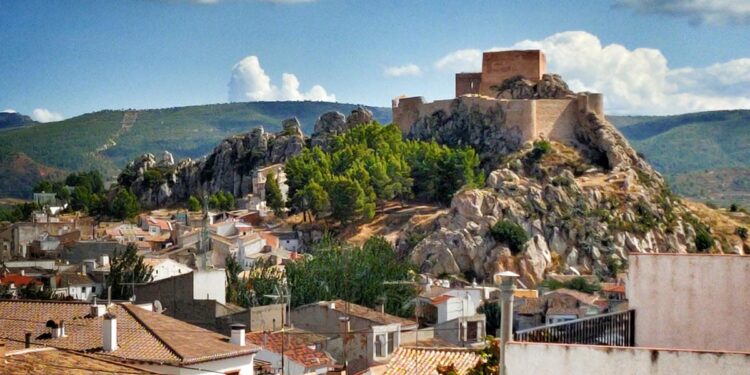 Castillo de Ayora