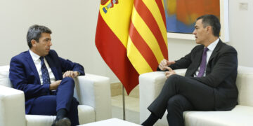 Mazón exige a Sánchez un fondo de nivelación, condonar la deuda y un nuevo sistema