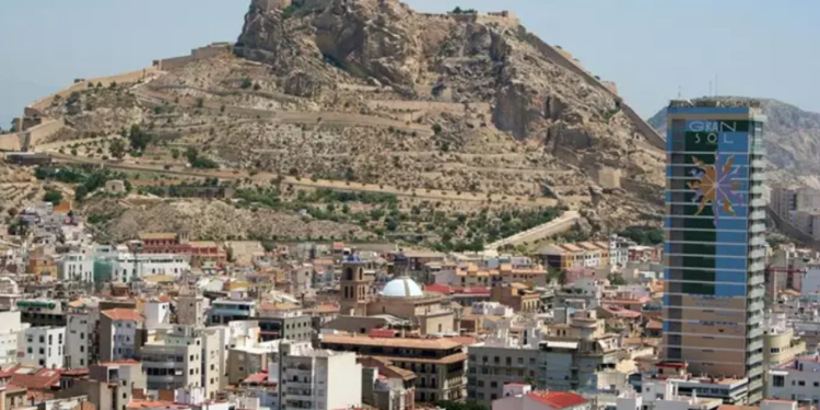 castillo de santa barbara de alicante
