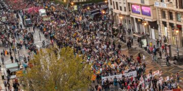 Dos manifestaciones recorrerán las calles de València el próximo 9 d'Octubre por la tarde