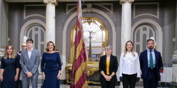 senyera 9 d'Octubre Salón de Cristal