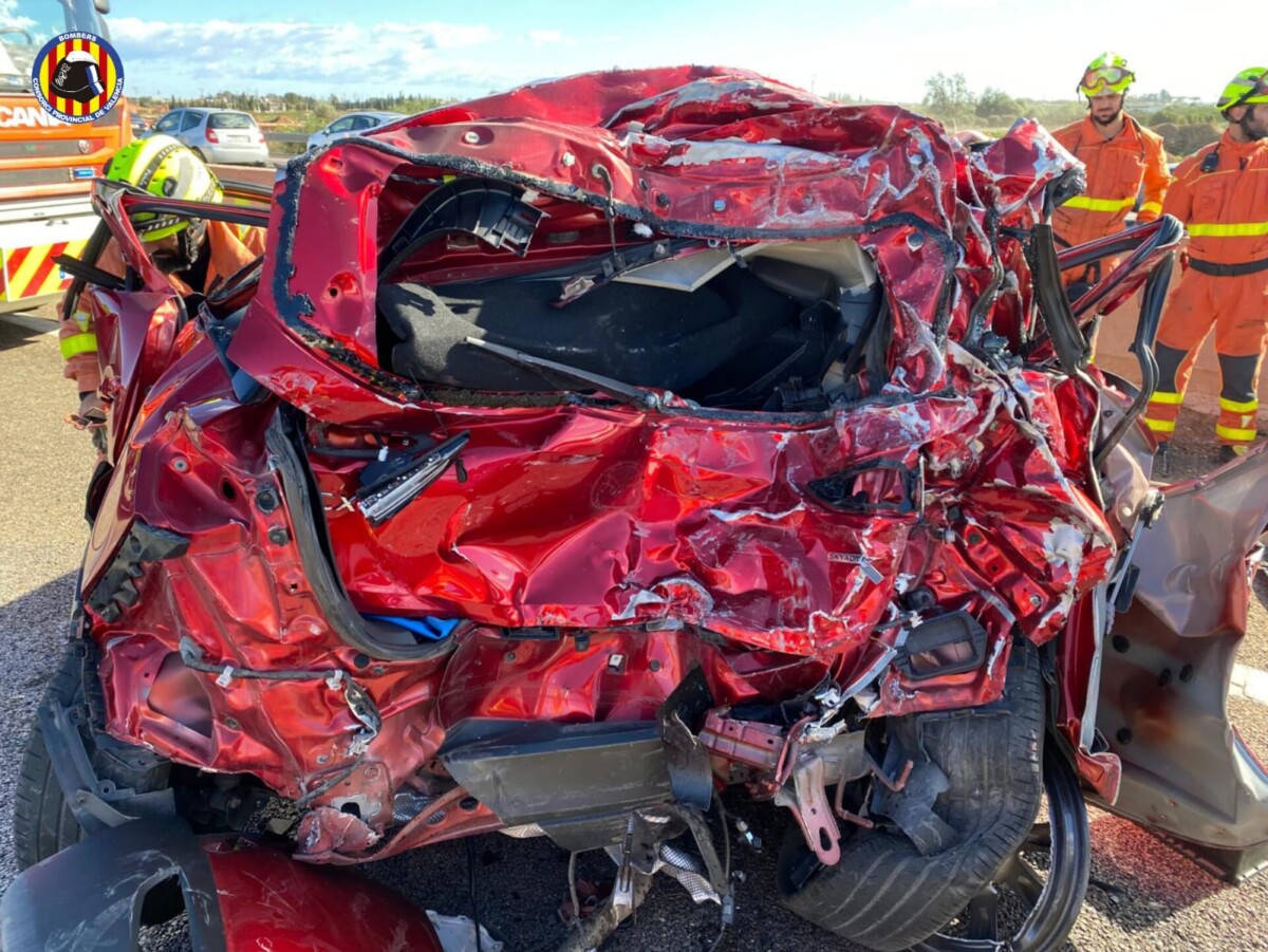 accidente A-7 a la altura de Bétera