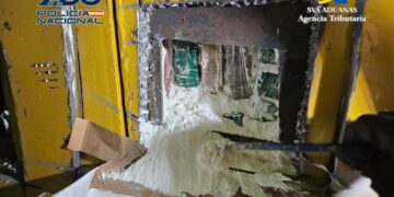 Droga oculta en la maquinaria pesada, en una imagen compartida por la Policía Nacional.