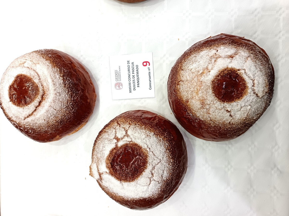 El Gremio de Panaderos y Pasteleros de Valencia premia a cinco hornos y pastelerías en el concurso de dulces de Pascua