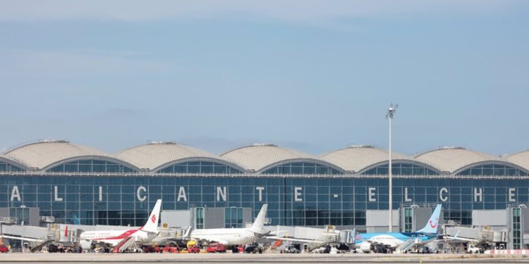 01/06/2018 Aeropuerto Alicante-Elche Miguel Hernández, en una imagen de archivo.
POLITICA COMUNIDAD VALENCIANA ESPAÑA EUROPA ALICANTE ECONOMIA
GVA
