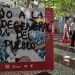 20/05/2025 Imagen de los daños en la exposición de Gandia.

El Ayuntamiento destaca que la ciudad es "acogedora" y "no tienen lugar demostraciones de odio"

   VALÈNCIA, 20 (EUROPA PRESS) 

   La exposición 'Planificant la diversitat LGTBI+, Art i Cultura', situada ante la Casa de la Marquesa de la localidad valenciana de Gandia, ha sido vandalizada con pintadas con simbología nazi y consignas como 'No a la degeneración del pueblo'.

    El Ayuntamiento de la capital de la Safor ha condenado "enérgicamente" estos hechos. "Gandia es una ciudad acogedora, donde todo el mundo tiene cabida y donde no tienen lugar demostraciones de odio como la que han perpetrado unos pocos durante la pasada noche", ha declarado, en un comunicado, la regidora delegada de Igualdad, Diversidad y LGTBI, Maribel Codina.

    La edil ha añadido que tanto el gobierno municipal como los colectivos LGTBI de la ciudad continuarán trabajando para "erradicar este tipo de comportamientos".

    Codina ha remarcado que "este tipo de actos evidencian que la LGTBIfobia todavía existe, y por eso iniciativas como el Gandia Pride son más necesarias que nunca".

   También el PSPV-PSOE de Gandia ha condenado el ataque y ha lamentando "profundamente unos ataques que atentan contra la libertad de las personas y los derechos humanos".

    En este sentido, los socialistas han expresado su "más firme rechazo a todo tipo de violencia hacia el colectivo LGTBI ante unos hechos que repugnan y recuerdan que tan solo a través de la educación igualitaria y la denuncia pública se puede hacer frente a esta lacra".

 DEFENSORA DE LA DIVERSIDAD

   "Gandia es una ciudad libre, tolerante y defensora de la diversidad, y no aceptará ni un solo caso de ataque o violencia por motivos de orientación sexual o identidad de género", advierte el PSPV, que incide en que la ciudad forma parte de la Red Española de Destinos por la Diversidad.

    "Estaremos vigilantes y alerta para que este tipo de sucesos no s