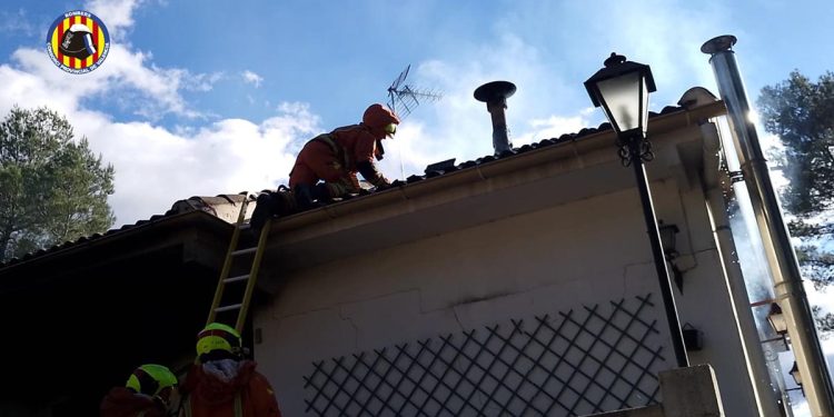 incendio de vivienda en Bocairent