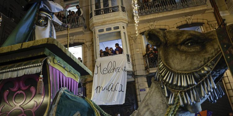Cabalgata de Reyes Magos de Valencia. Foto: EFE/Manuel Bruque