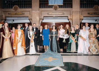 Cavallers de la Conquesta celebran la proclamación de Na Violant 2026