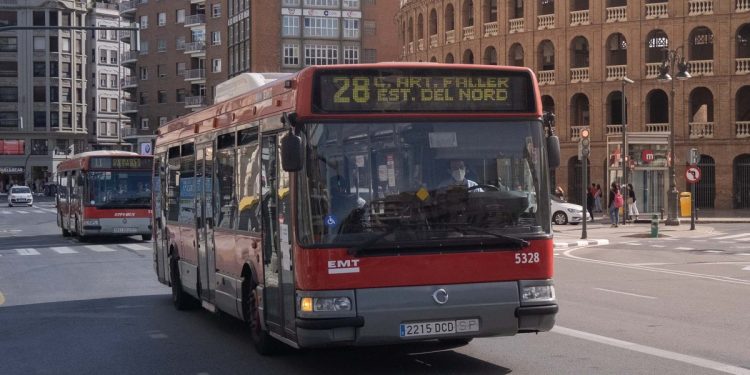 EMT aconpañantes de personas con gran discapacidad gratis