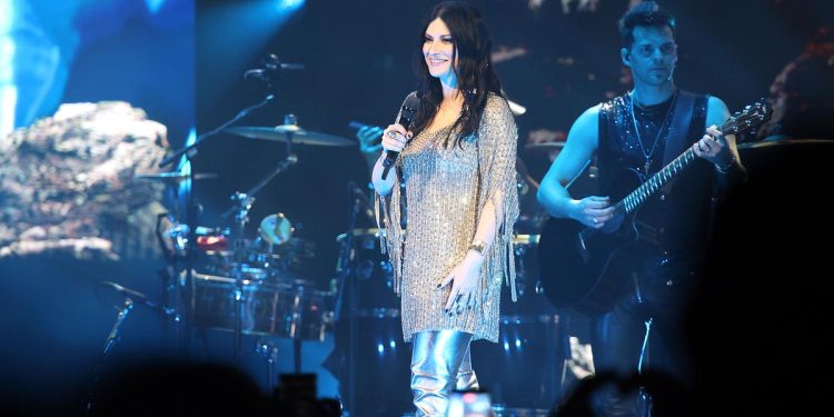 Roig Arena Laura Pausini