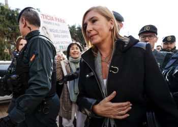 Pericial caligráfica a Salomé Pradas