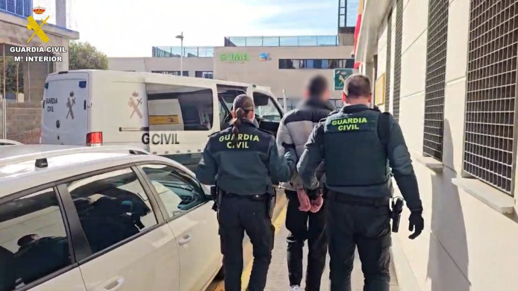 Uno de los detenidos en Aldaia.