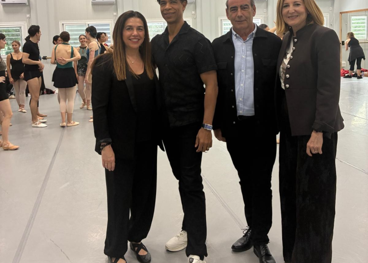 Carlos Acosta en el Conservatori Superior de Dansa de València ‘Nacho Duato’